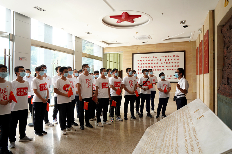 公司團(tuán)委開展“喜迎二十大、永遠(yuǎn)跟黨走、奮進(jìn)新征程”主題團(tuán)日活動(dòng)7